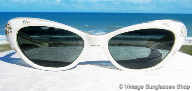 1950’s Decorated French Sunglasses Pearlescent White & Blue, Handmade in Paris Alison Retro Cat Eye Rhinestone Sunglasses – Sophia Collection main image 3