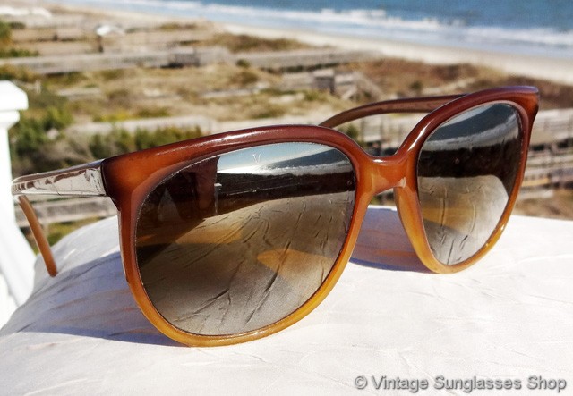 Vintage Vuarnet Sunglasses and Glacier Glasses - Page 2 display picture 1